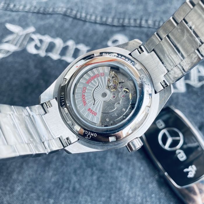 Omega Watch OMW00030-1