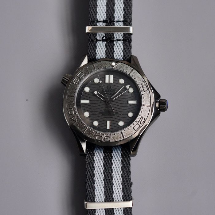 Omega Watch OMW00041