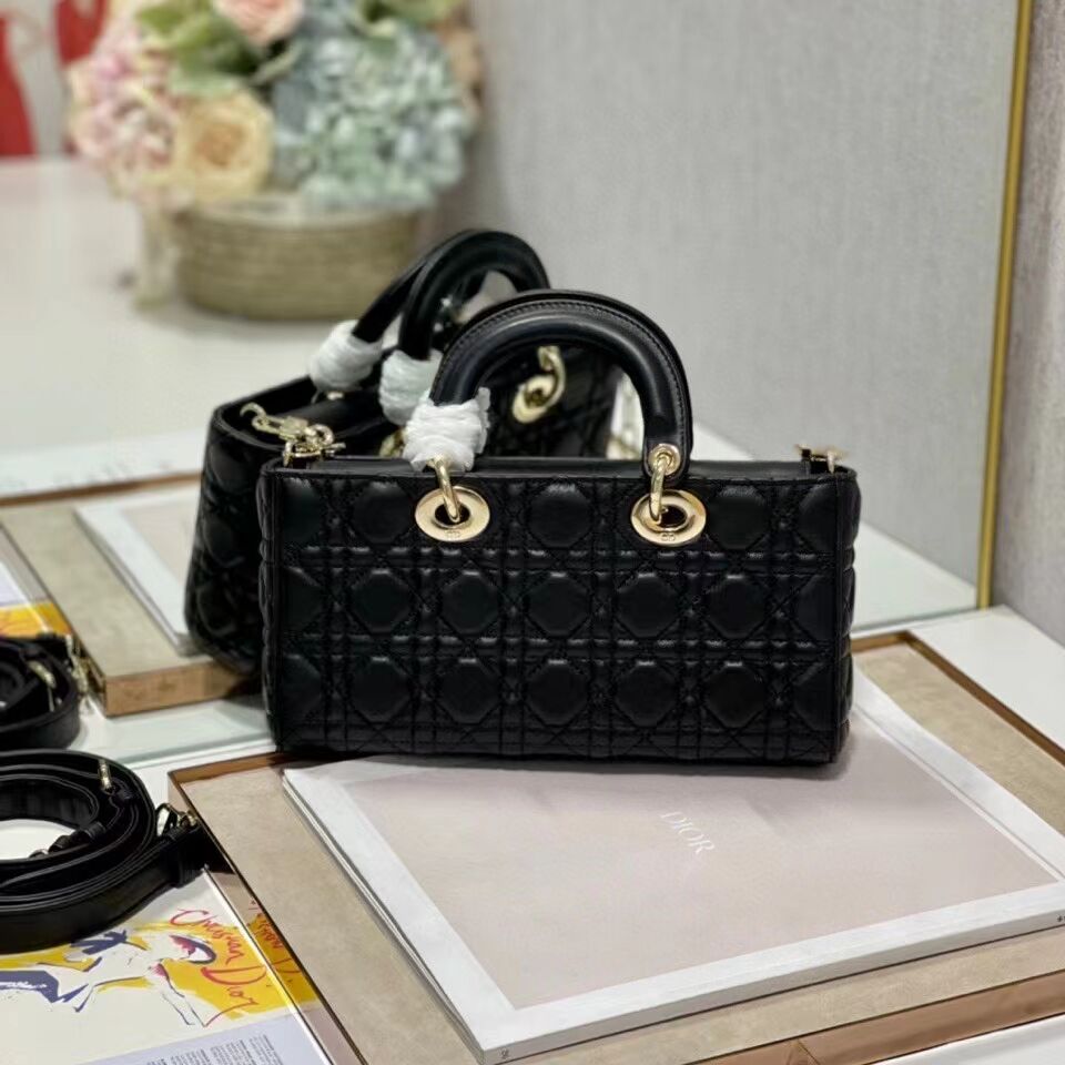 MEDIUM LADY DIOR BAG Cannage Lambskin C2820 black