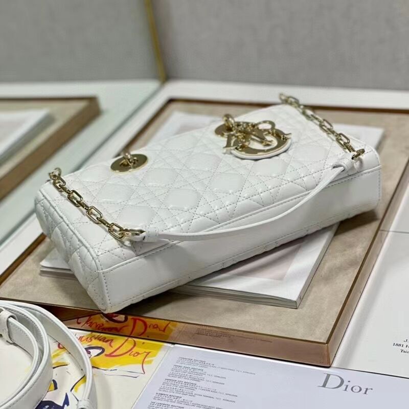 MEDIUM LADY DIOR BAG Cannage Lambskin C2820 white