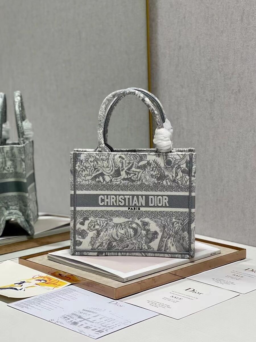 SMALL DIOR BOOK TOTE Embroidery C1331-2