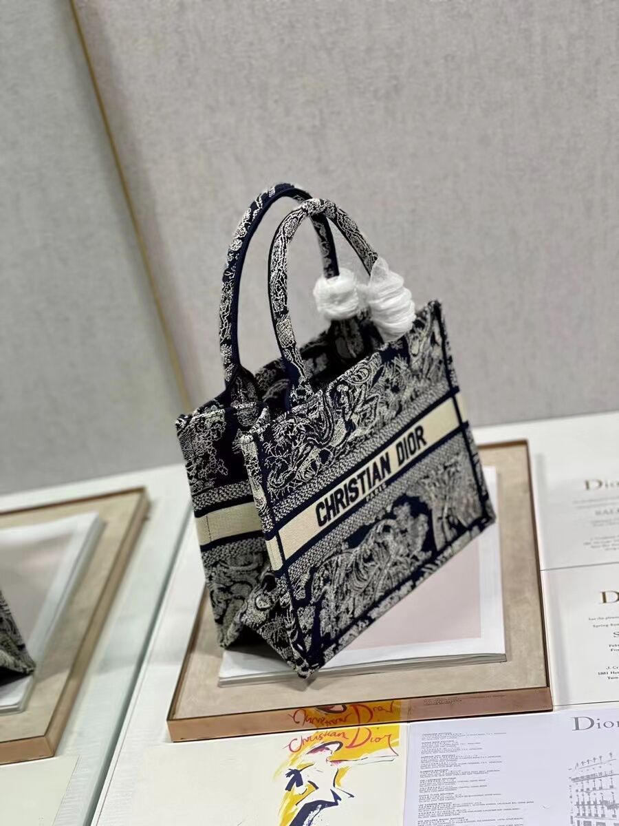 SMALL DIOR BOOK TOTE Embroidery C1331-8