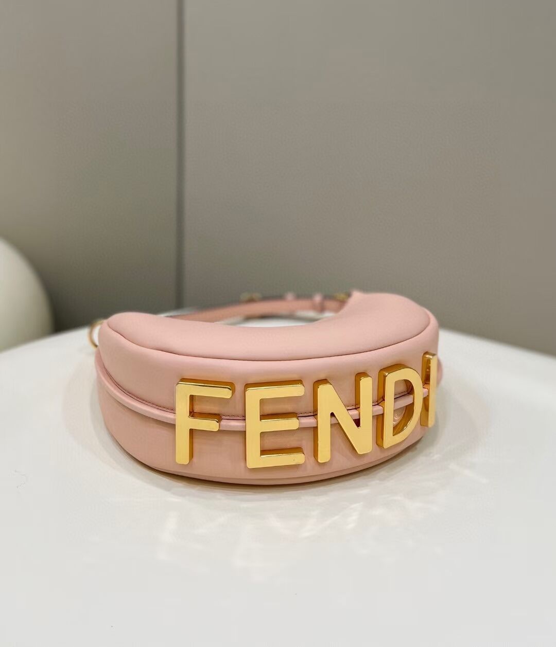 Fendi graphy Small Pale pink leather bag 8BR798