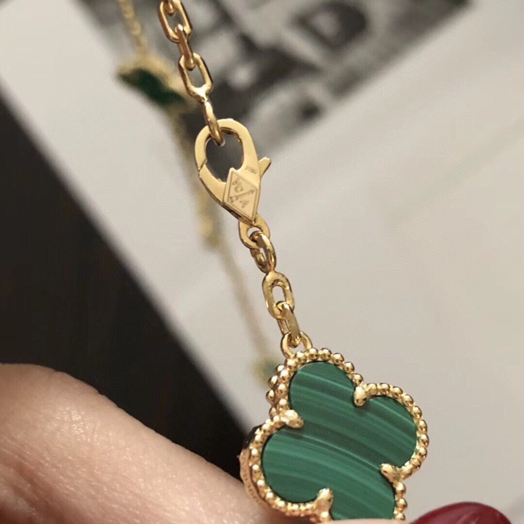 Van Cleef & Arpels Necklace VCA3235 Green