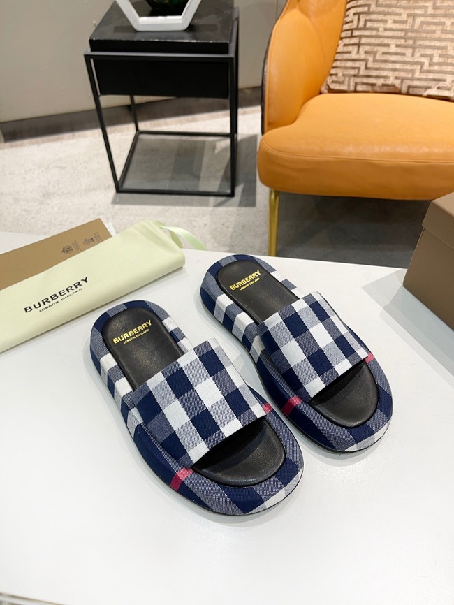 BurBerry Shoes 92637-4