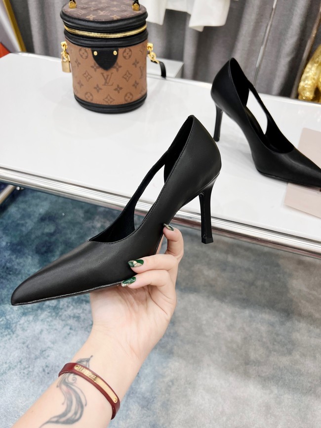 Louis Vuitton SIGNATURE PUMP 1A9OFV-1