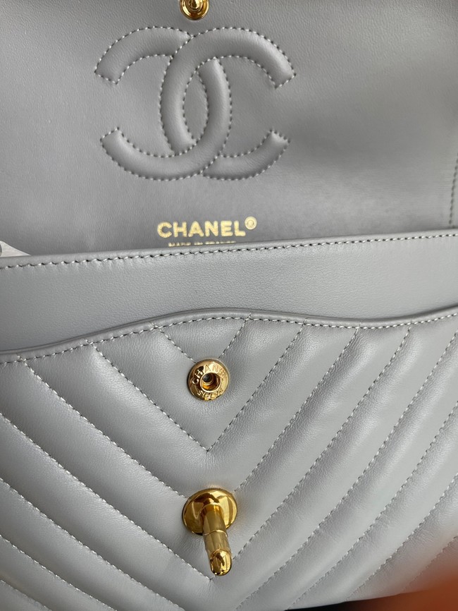 Chanel classic handbag Lambskin & gold Metal V01112 gray