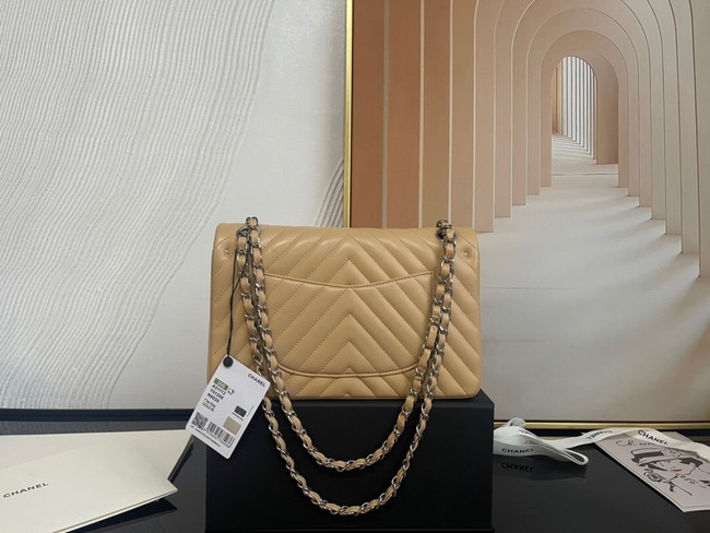 Chanel classic handbag Lambskin & gold Metal V01112 brown