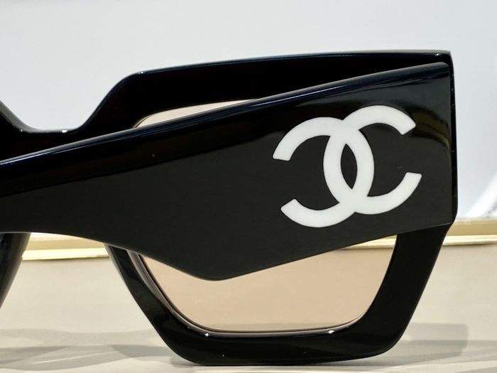 Chanel Sunglasses Top Quality CHS01677