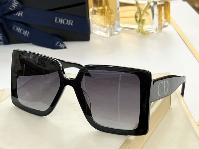 Dior Sunglasses Top Quality DIS00410