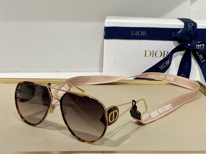 Dior Sunglasses Top Quality DIS00584
