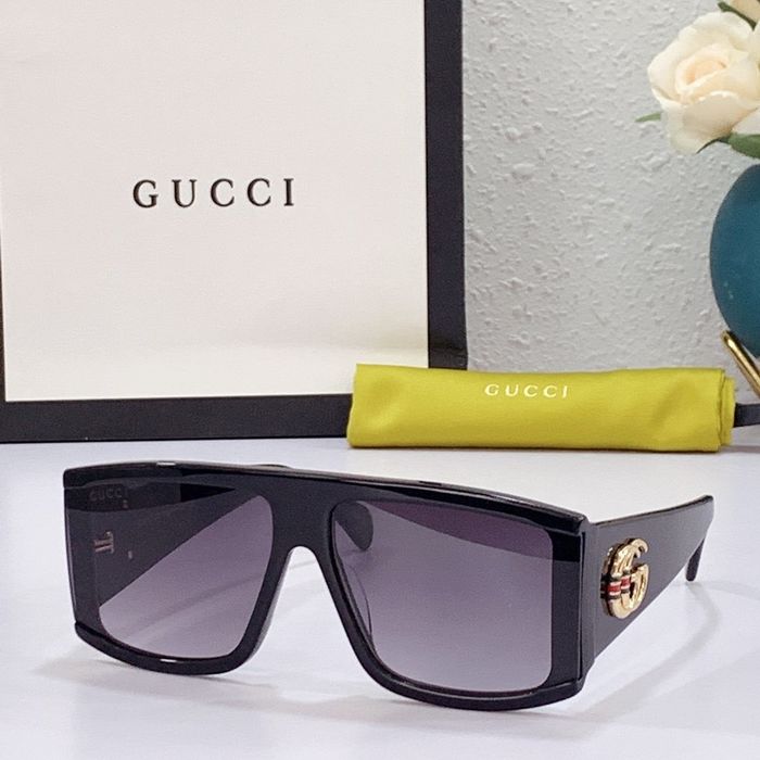 Gucci Sunglasses Top Quality GUS00034