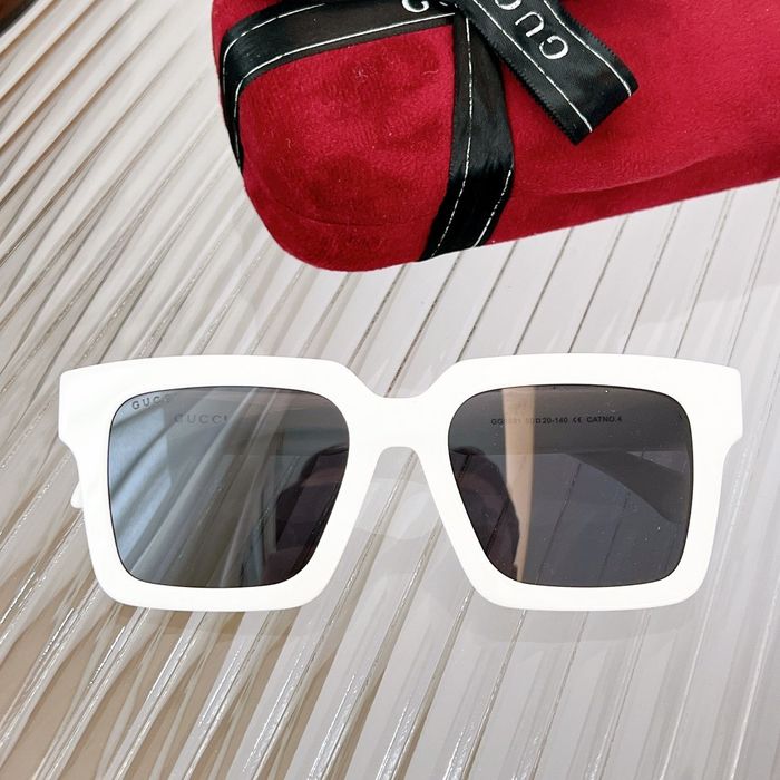 Gucci Sunglasses Top Quality GUS00056