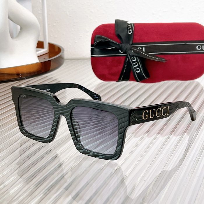 Gucci Sunglasses Top Quality GUS00057