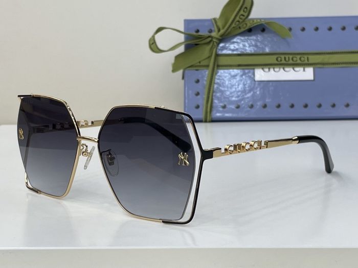 Gucci Sunglasses Top Quality GUS00084