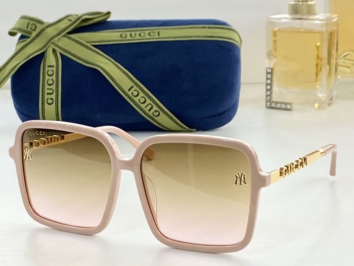 Gucci Sunglasses Top Quality GUS00156