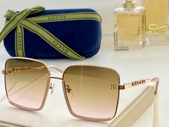Gucci Sunglasses Top Quality GUS00157