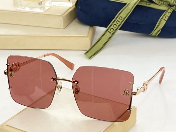 Gucci Sunglasses Top Quality GUS00425