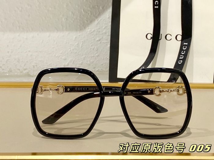 Gucci Sunglasses Top Quality GUS00560