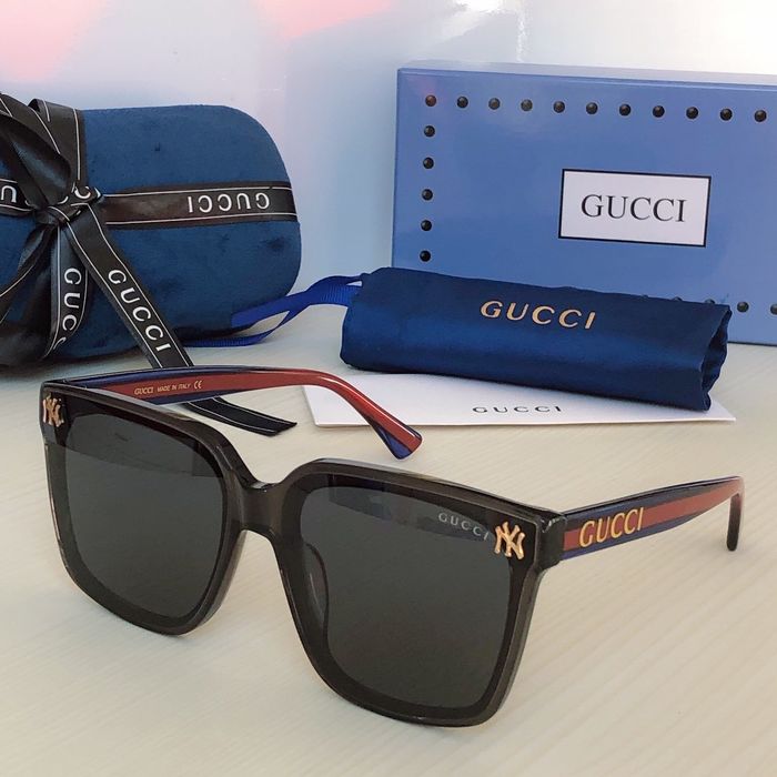 Gucci Sunglasses Top Quality GUS00601