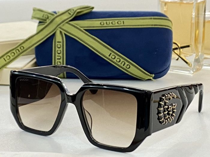 Gucci Sunglasses Top Quality GUS00610
