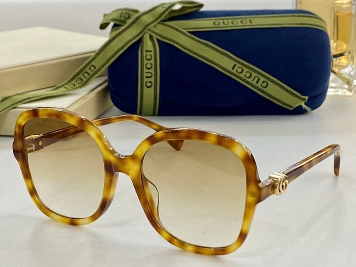 Gucci Sunglasses Top Quality GUS01005