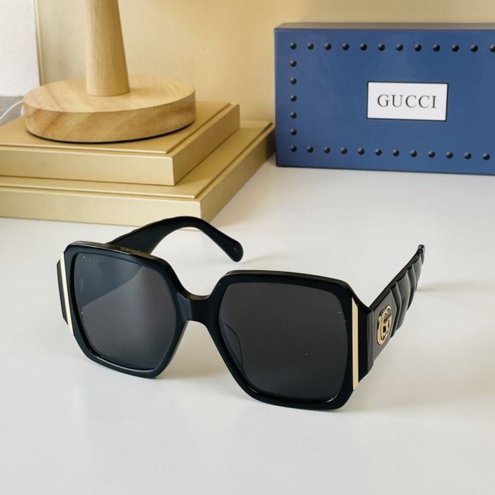 Gucci Sunglasses Top Quality GUS01152