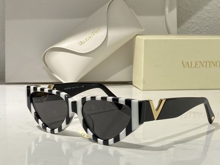 Valentino Sunglasses Top Quality VAS00059