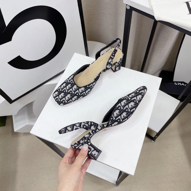 Chrisitan Dior Shoes 81910-3 Heel 5.5CM