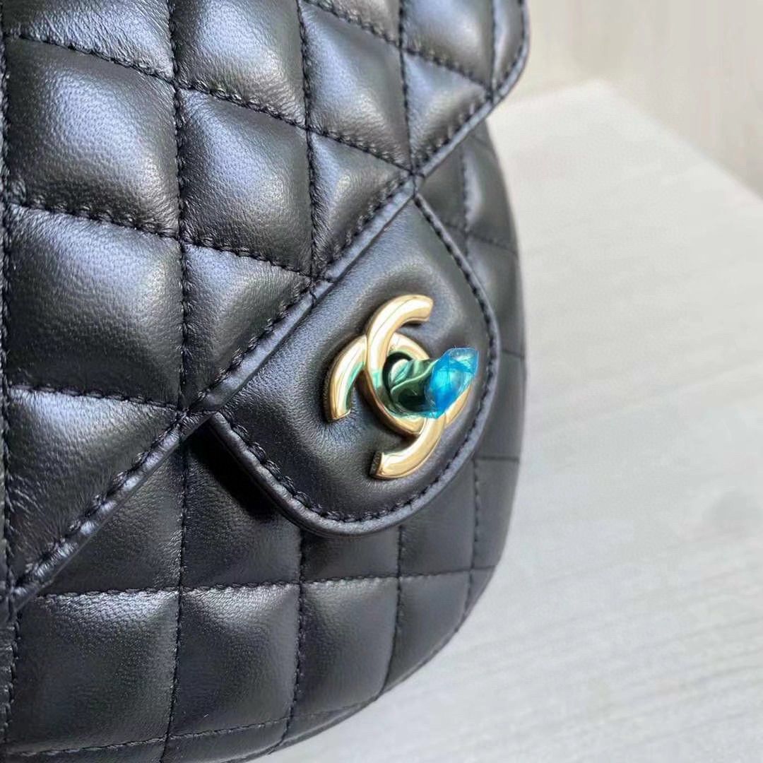 Chanel 2022S Love Heart Original Lambskin Crossbody Chain Bag AS3191Y Black