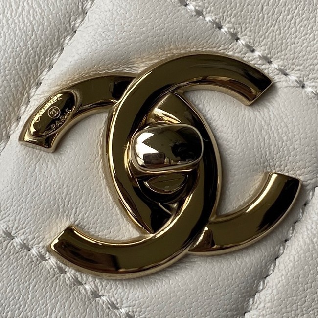 Chanel Shoulder Bag Lambskin & light Gold-Tone Metal AS3153 white