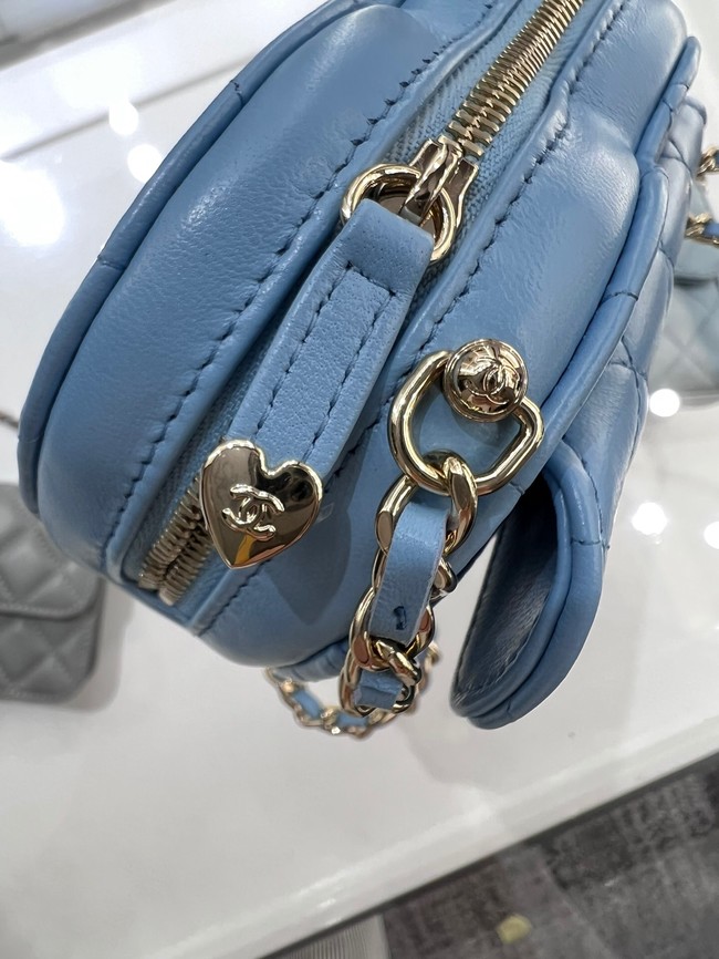 Chanel 2022S Love Heart mini Lambskin Crossbody Chain Bag AO2784 blue