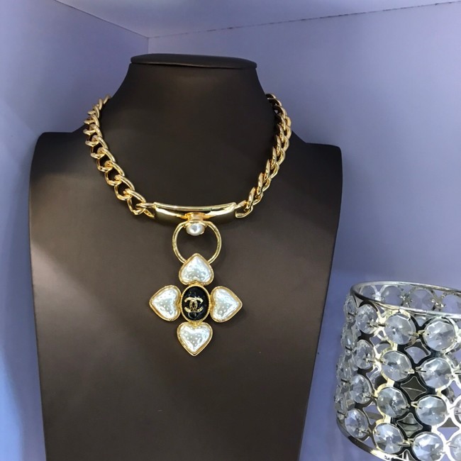 Chanel Necklace CE8014