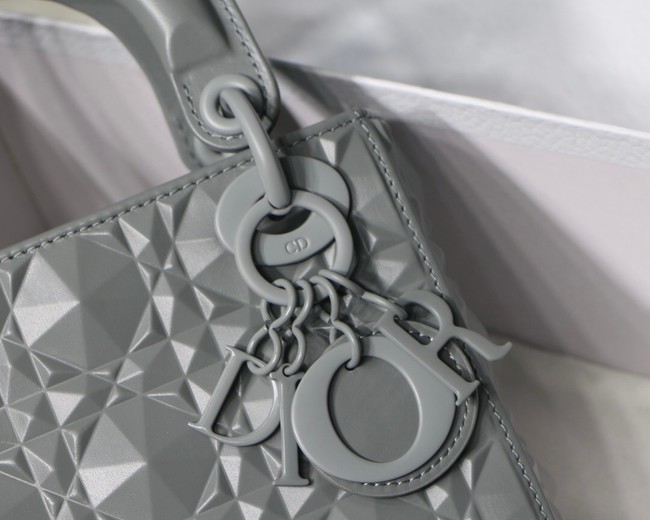 MEDIUM LADY DIOR BAG Cannage Calfskin M0566OE gray