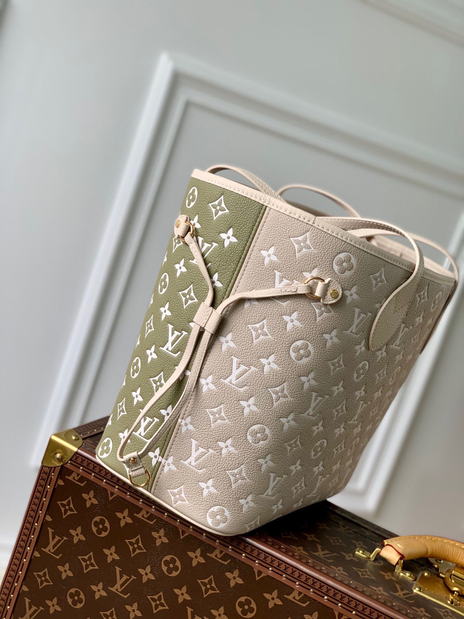 Louis Vuitton Monogram Empreinte NEVERFULL MM M46102 Green&Gray