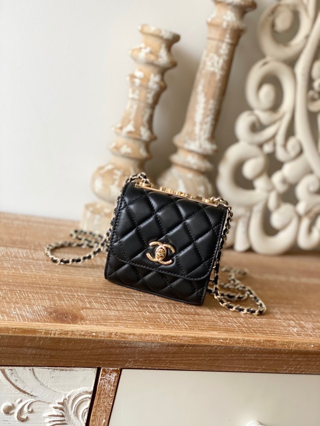 Chanel mini Shoulder Bag Lambskin & Gold-Tone Metal 88631 black