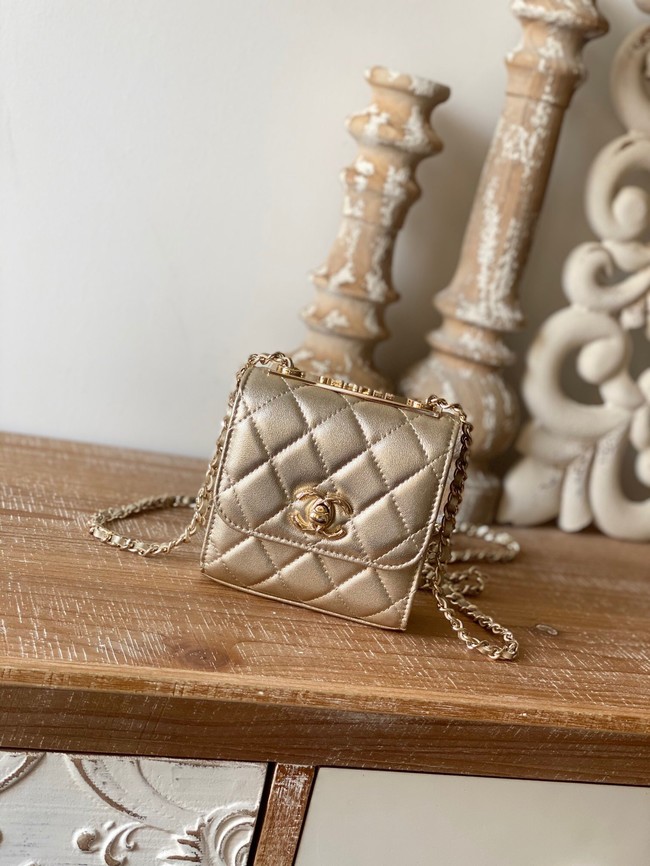 Chanel mini Shoulder Bag Lambskin & Gold-Tone Metal 88631 gold