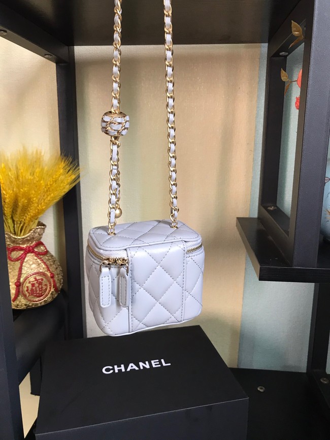 Chanel mini Shoulder Bag Lambskin & Gold-Tone Metal AP2929 light gray