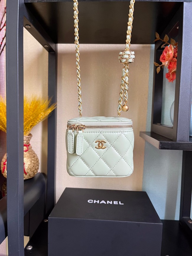 Chanel mini Shoulder Bag Lambskin & Gold-Tone Metal AP2929 white