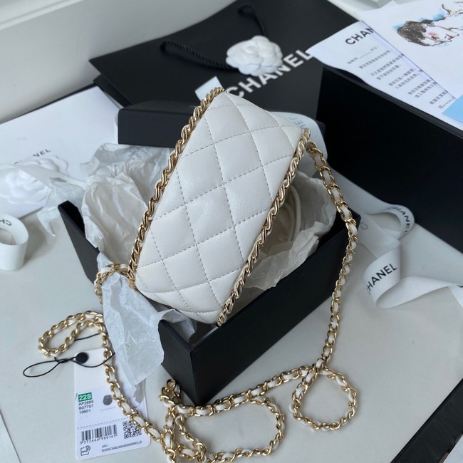 Chanel Lambskin Shoulder Bag AP2685 white