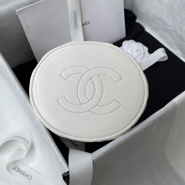 Chanel lambskin top handle bag AP2730 white