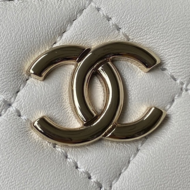 Chanel lambskin top handle bag AP2730 white