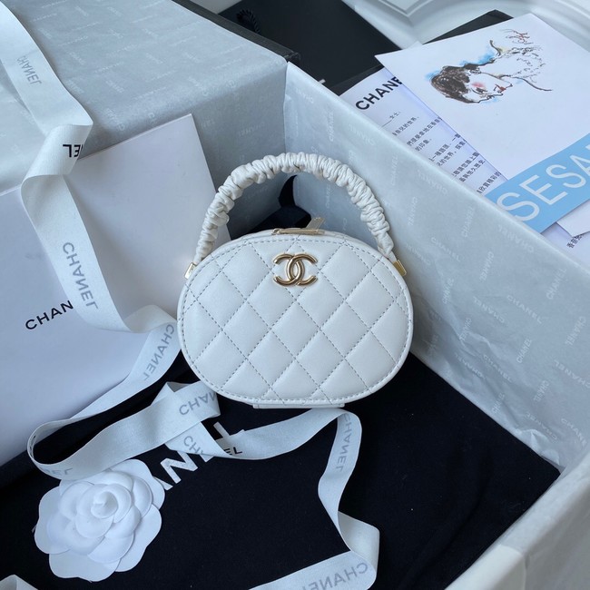 Chanel lambskin top handle bag AP27301 white