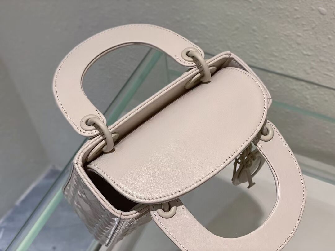 MINI LADY DIOR BAG Cannage Calfskin C2815 white