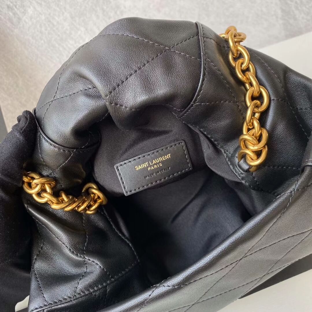 Yves Saint Laurent Calf leather bag Y677822 black