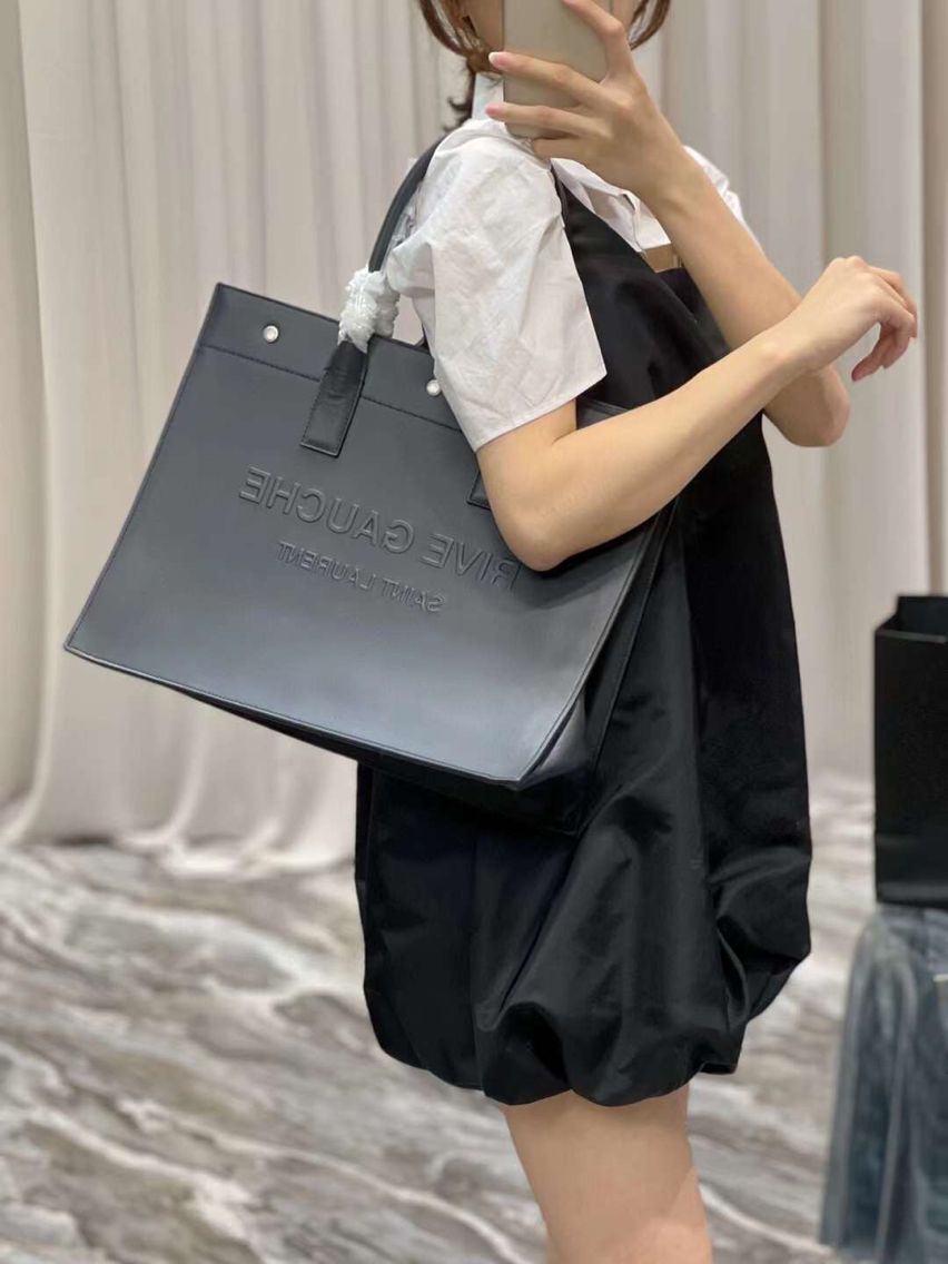 Yves Saint Laurent Calf leather shopping bag Y677480 black