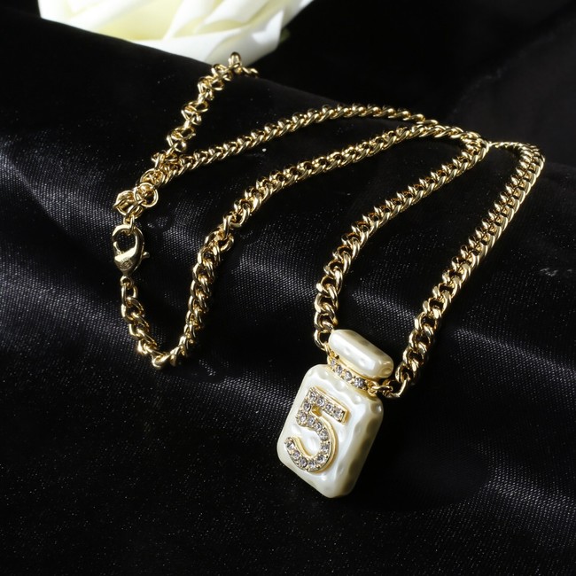 Chanel Necklace CE8123