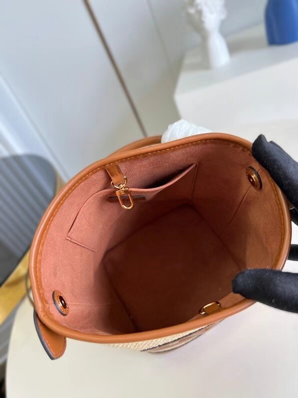 Louis Vuitton PETIT BUCKET M59962 Caramel Brown