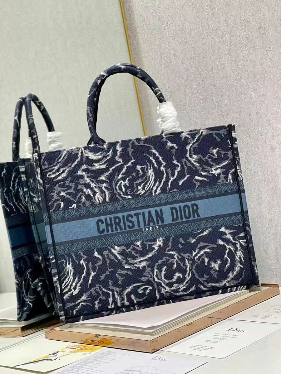 DIOR BOOK TOTE Embroidery C1286-32 blue