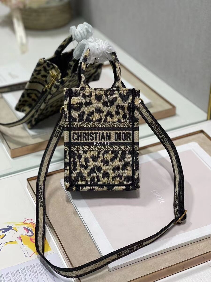 DIOR SMALL BOBBY BAG Embroidery C9002-1